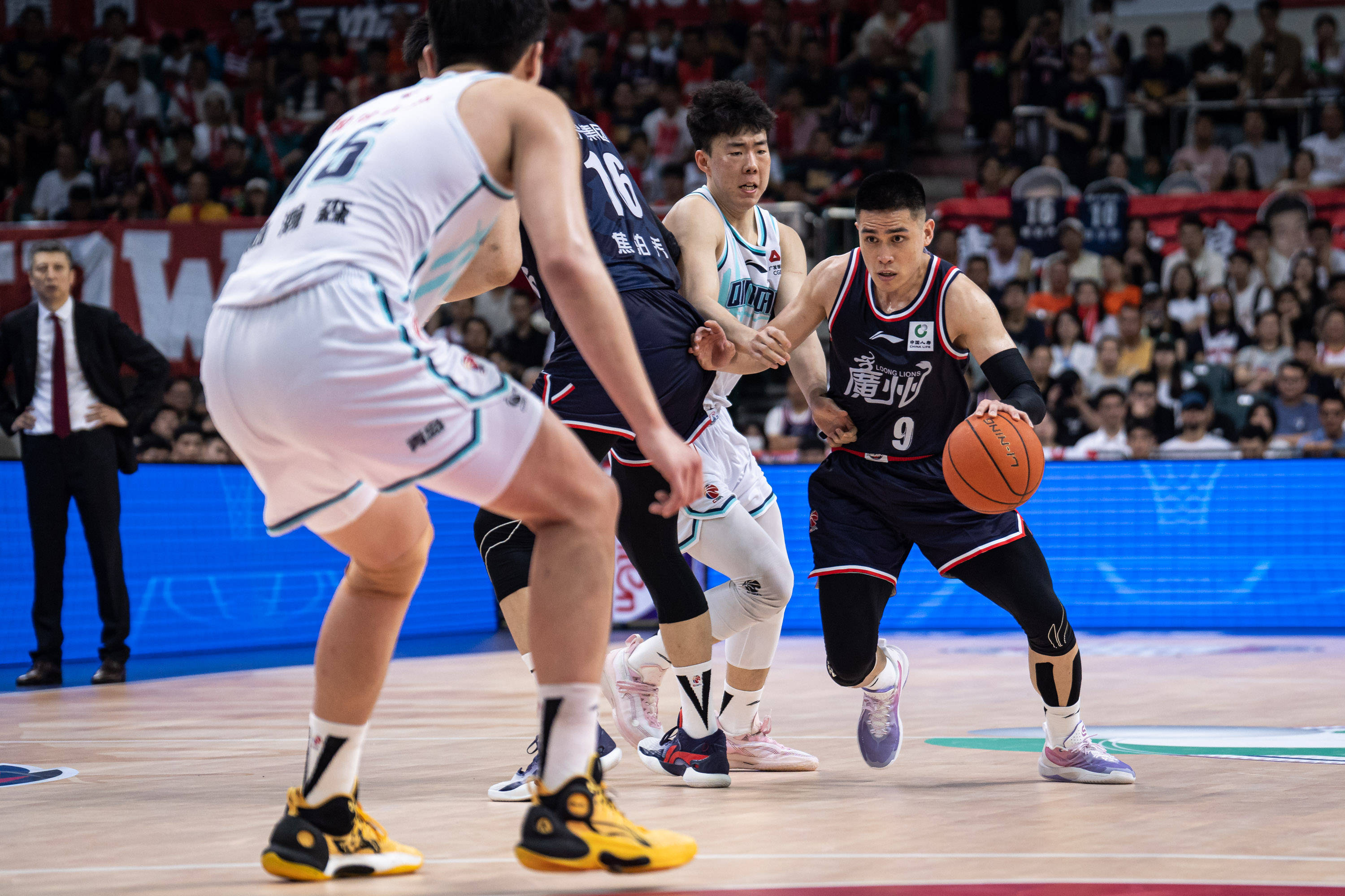 行为进行监 行为进行监