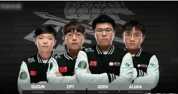 球迷更近距 球迷更近距