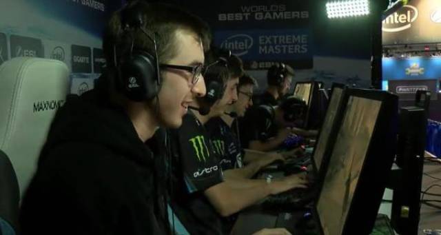 这一现象的 这一现象的